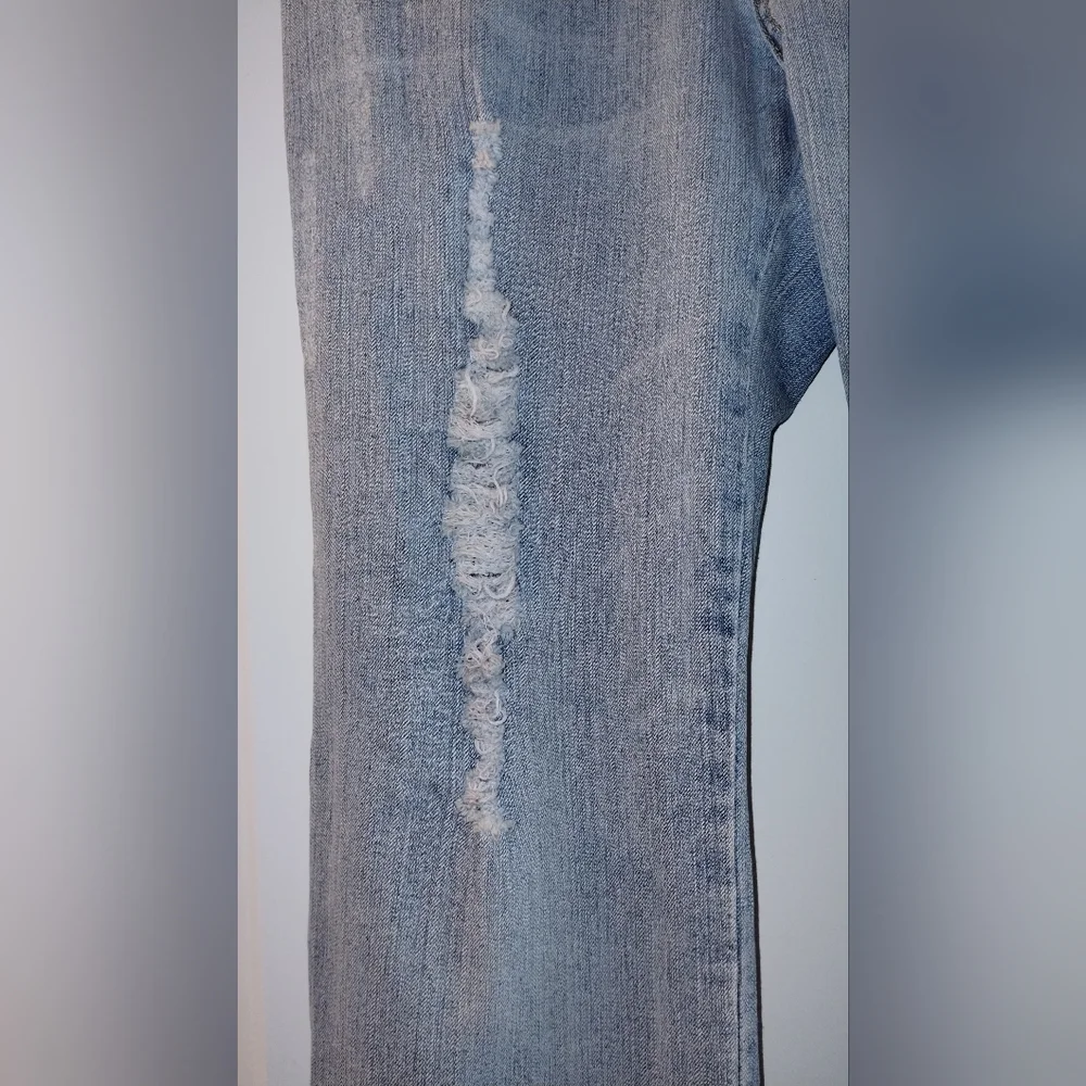 Beaded, Ripped Jeans - Picture 4 of 5